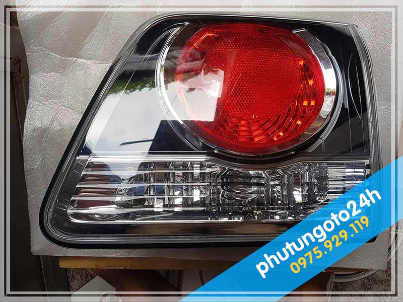 ĐÈN CỐP XE TOYOTA FORTUNER - 5