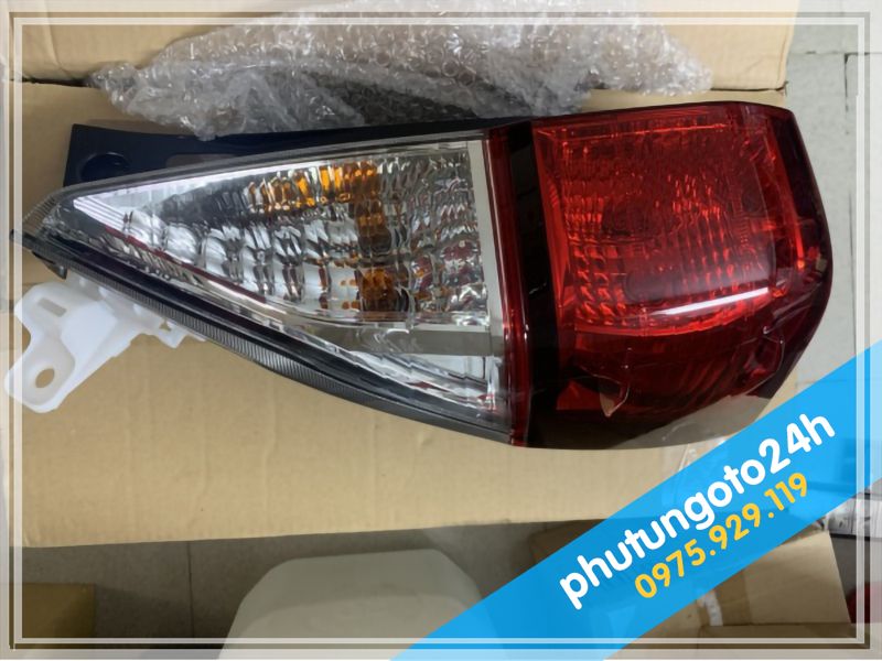 ĐÈN HẬU XE TOYOTA INNOVA - 3