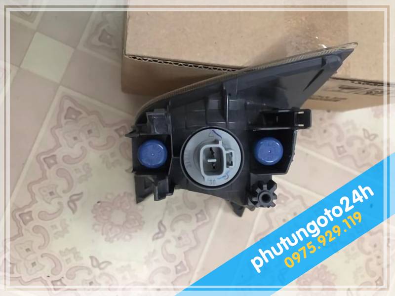 ĐÈN XI NHAN CẢN TRƯỚC TOYOTA INNOVA - 4