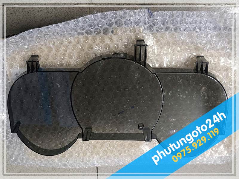 MẶT KÍNH ĐỒNG HỒ TAPLO TOYOTA FORTUNER - 2